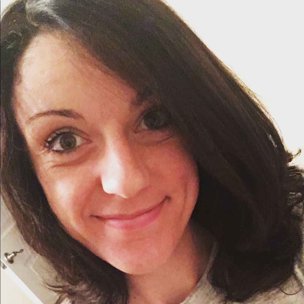 Meet your Posher, Laura